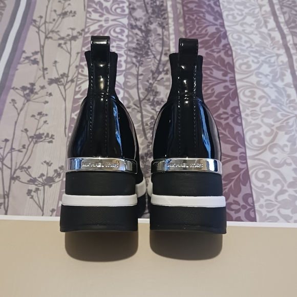 Michael Kors Skyler Bootie Sneaker - Picture 7 of 11